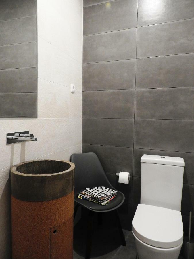 Lisbon Airport Hostel Exteriör bild